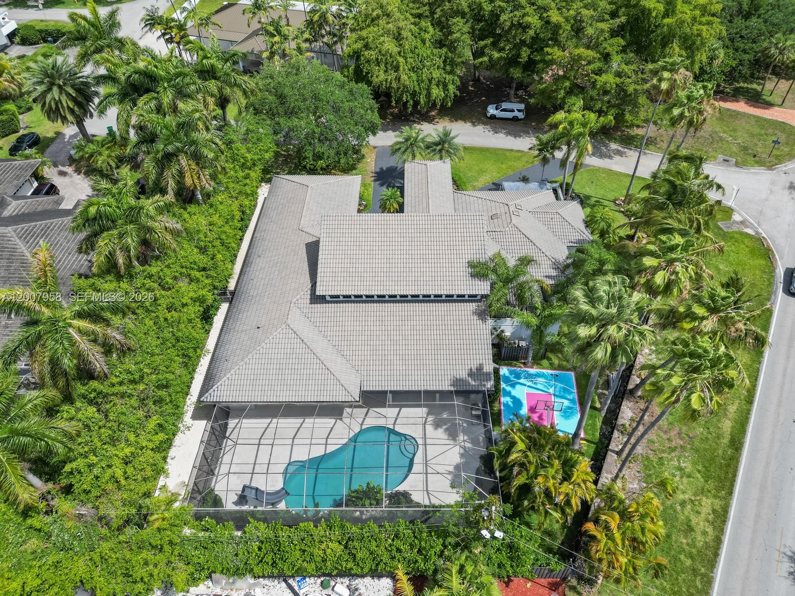 Undisclosed Address Palmetto Bay, FL 33157