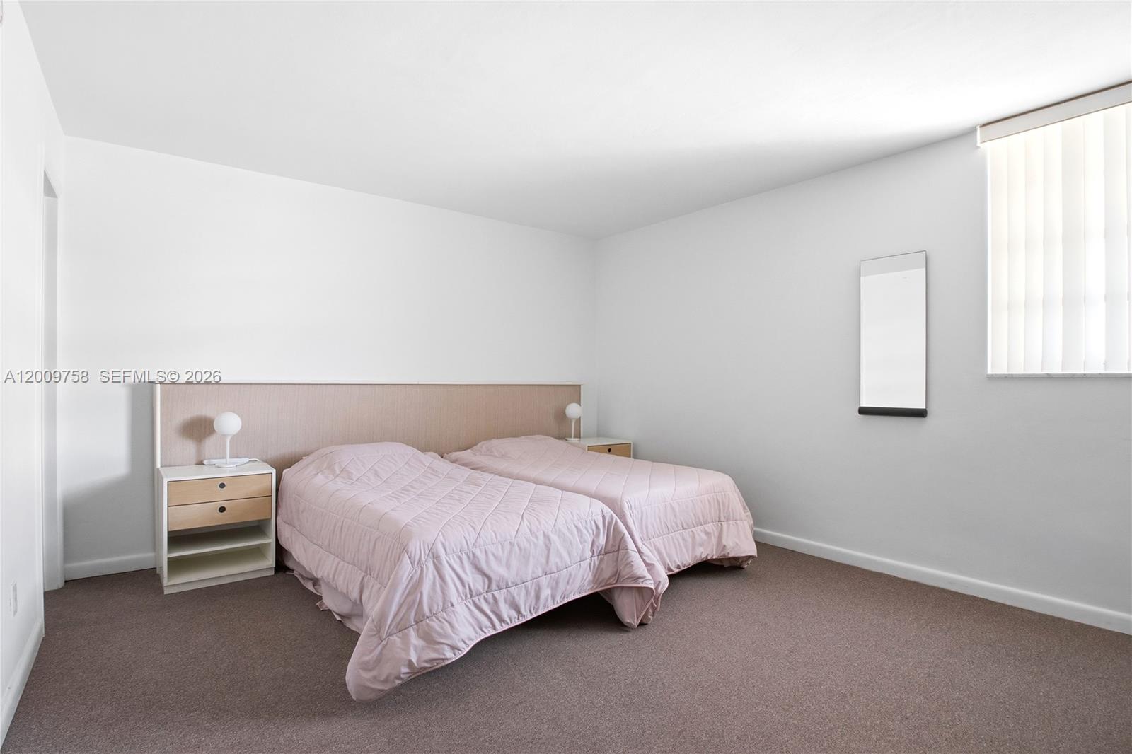 605 Ocean Dr #7L Key Biscayne, FL 33149