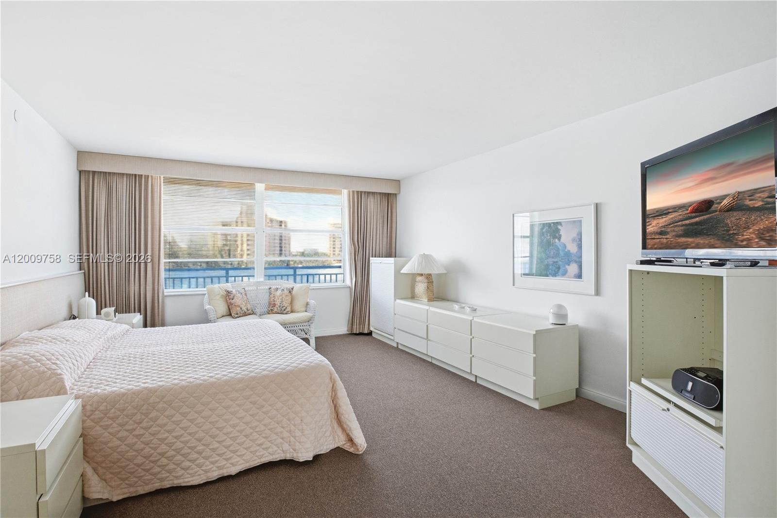 605 Ocean Dr #7L Key Biscayne, FL 33149