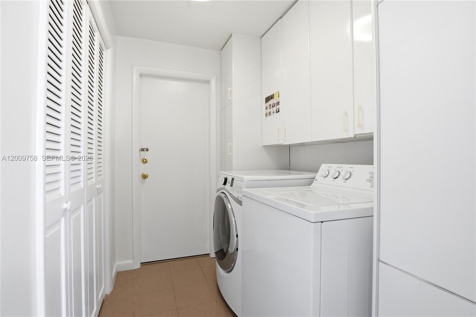 605 Ocean Dr #7L Key Biscayne, FL 33149