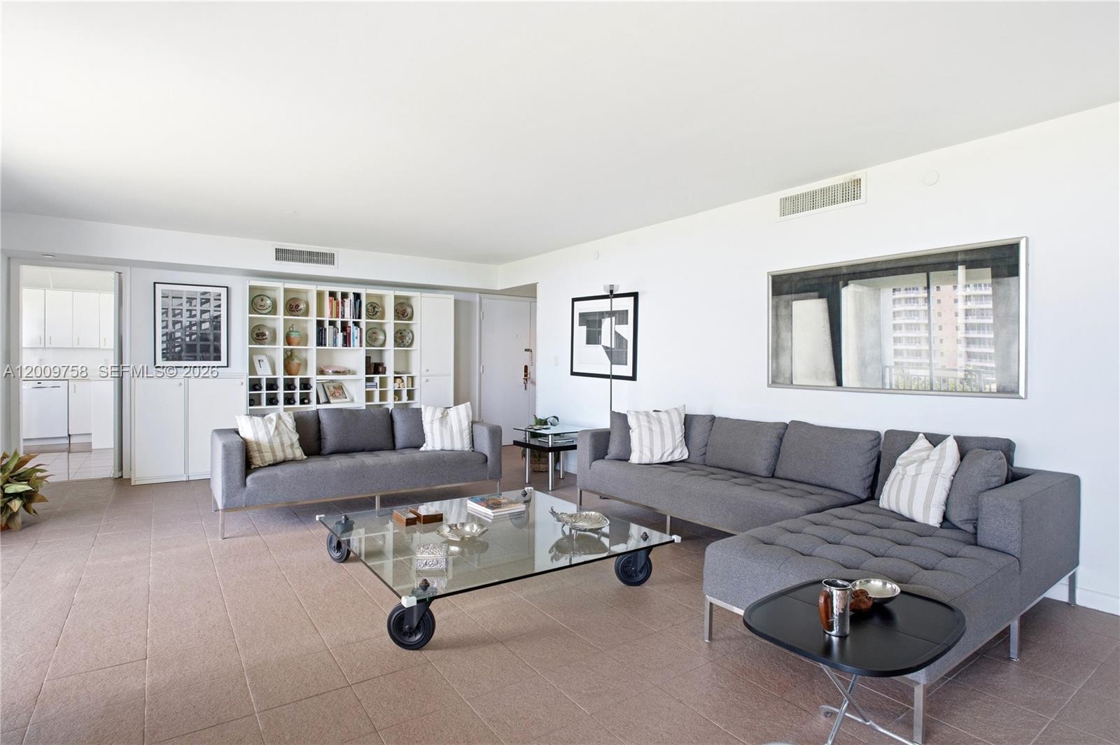 605 Ocean Dr #7L Key Biscayne, FL 33149