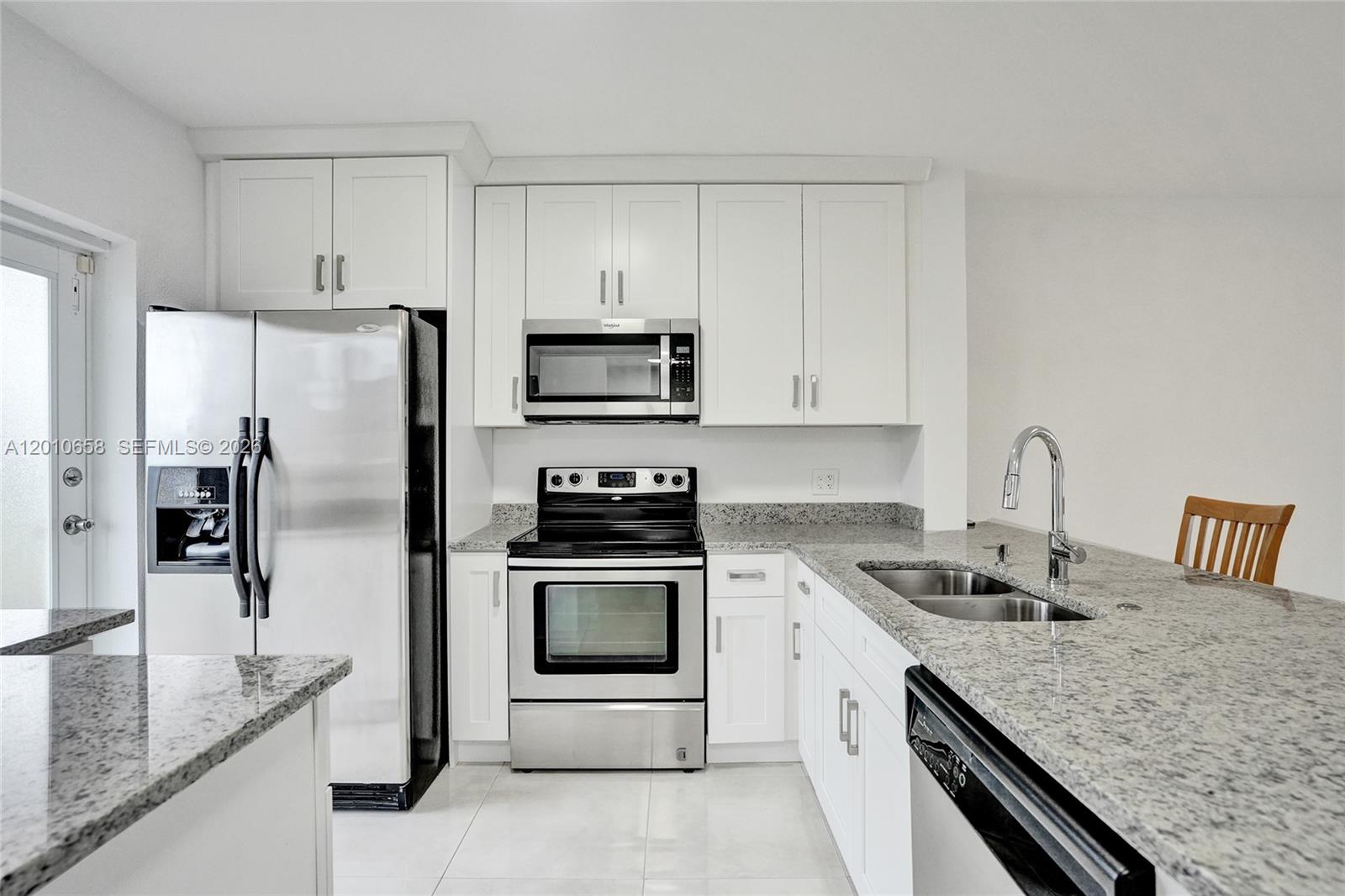 5950 Del Lago Cir #104