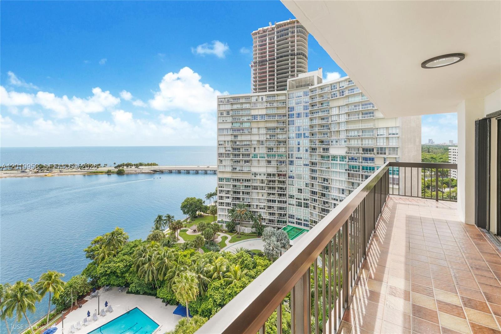 image Brickell Bay Club0