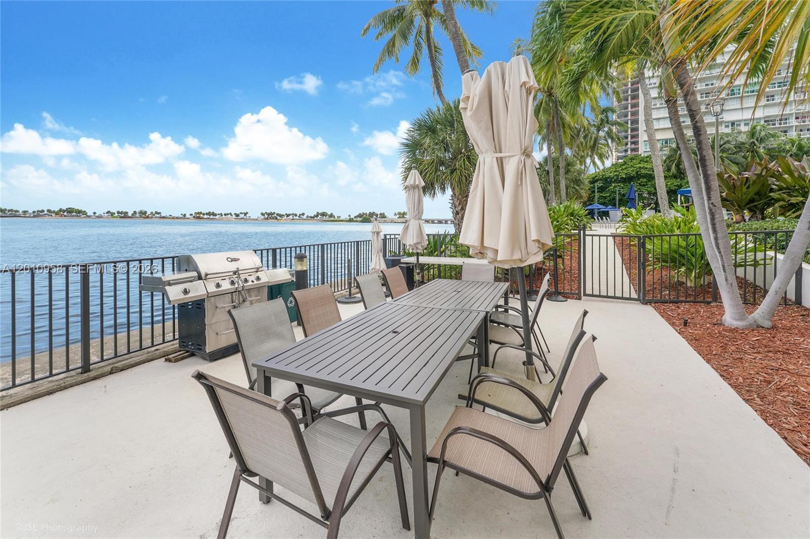 image Brickell Bay Club11