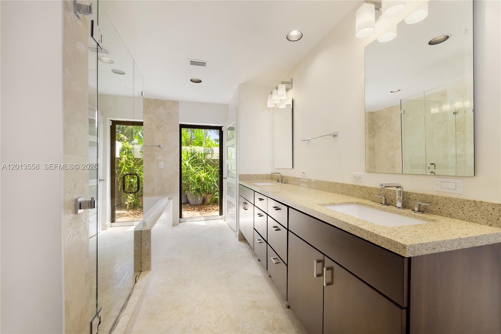142 San Souci Dr Coral Gables, FL 33133