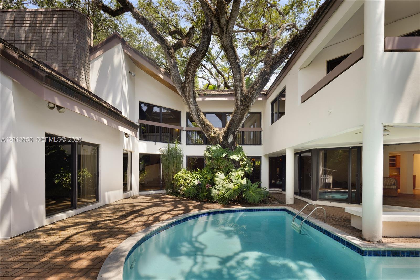 142 San Souci Dr Coral Gables, FL 33133