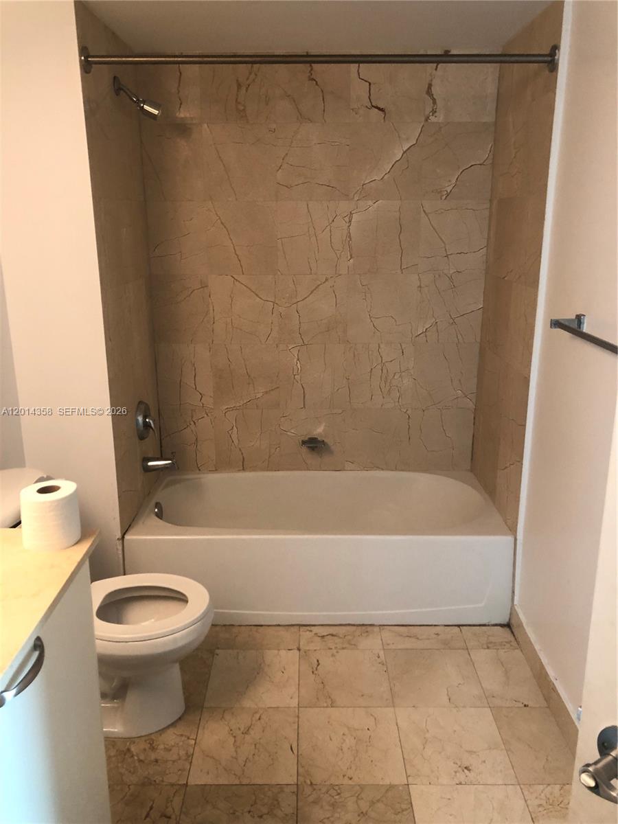 2101 Brickell Ave #1808 Miami, FL 33129
