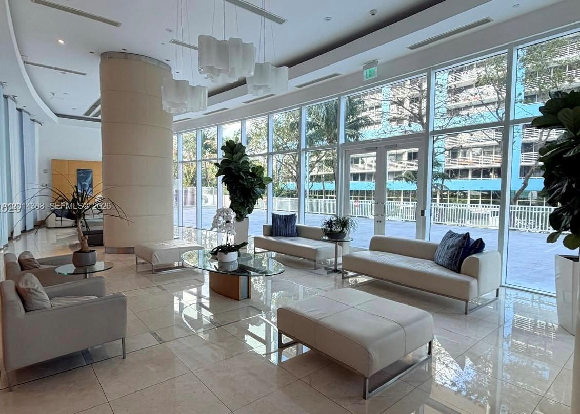 2101 Brickell Ave #1808 Miami, FL 33129