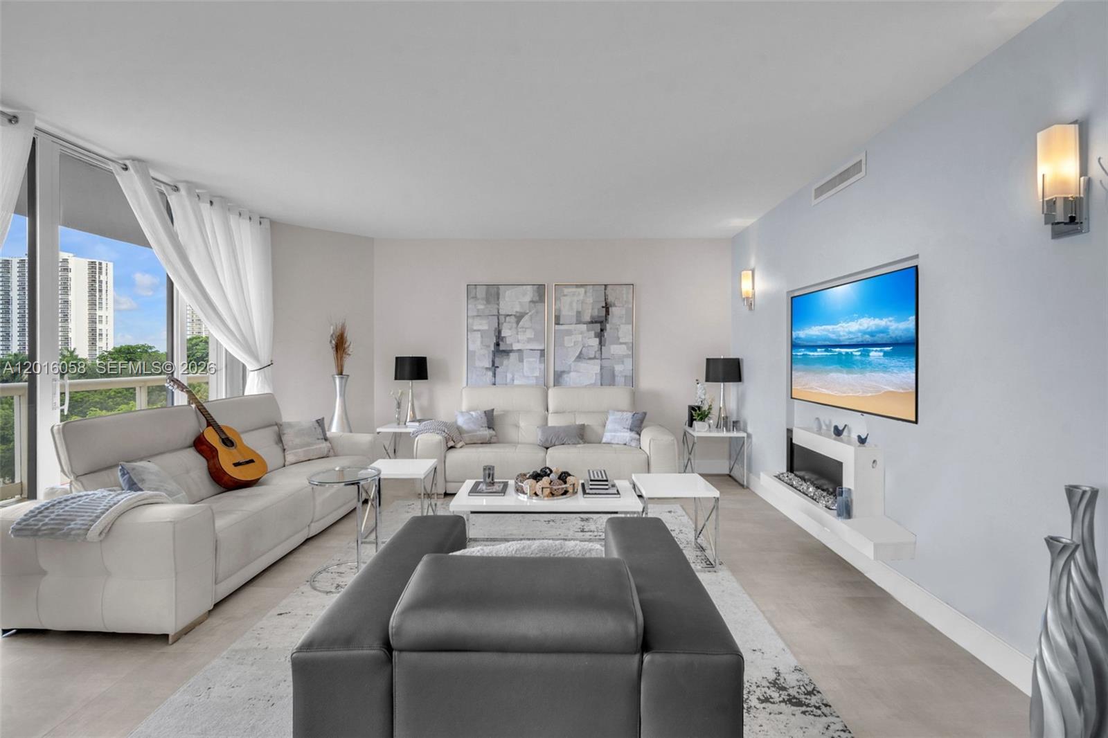 20191 E Country Clb Dr #601