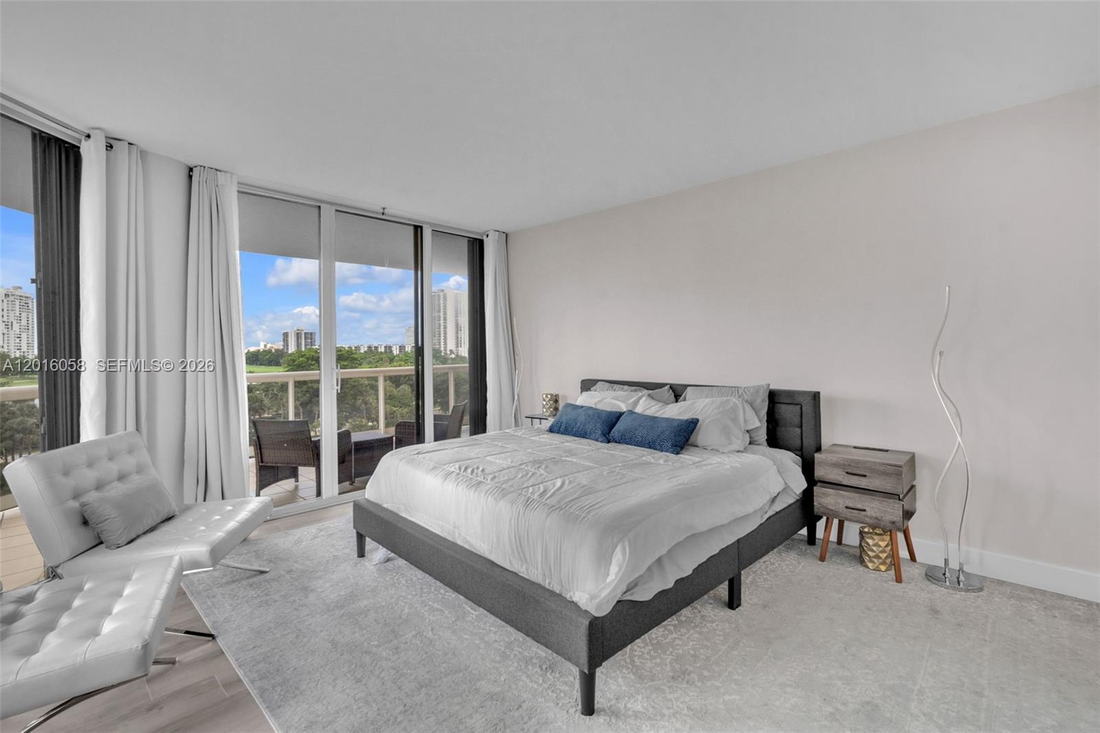 20191 E Country Clb Dr #601 Aventura, FL 33180