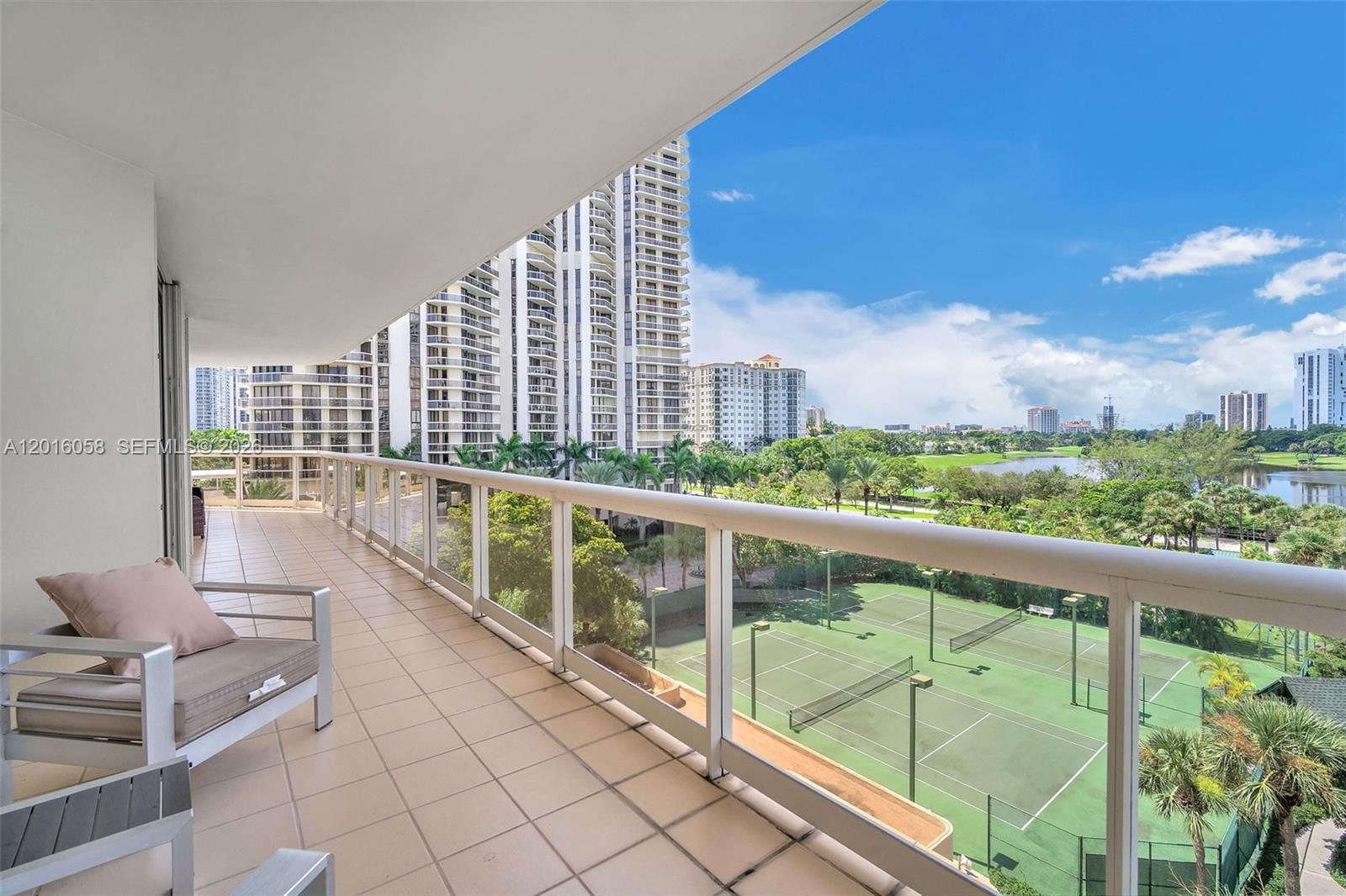 20191 E Country Clb Dr #601 Aventura, FL 33180