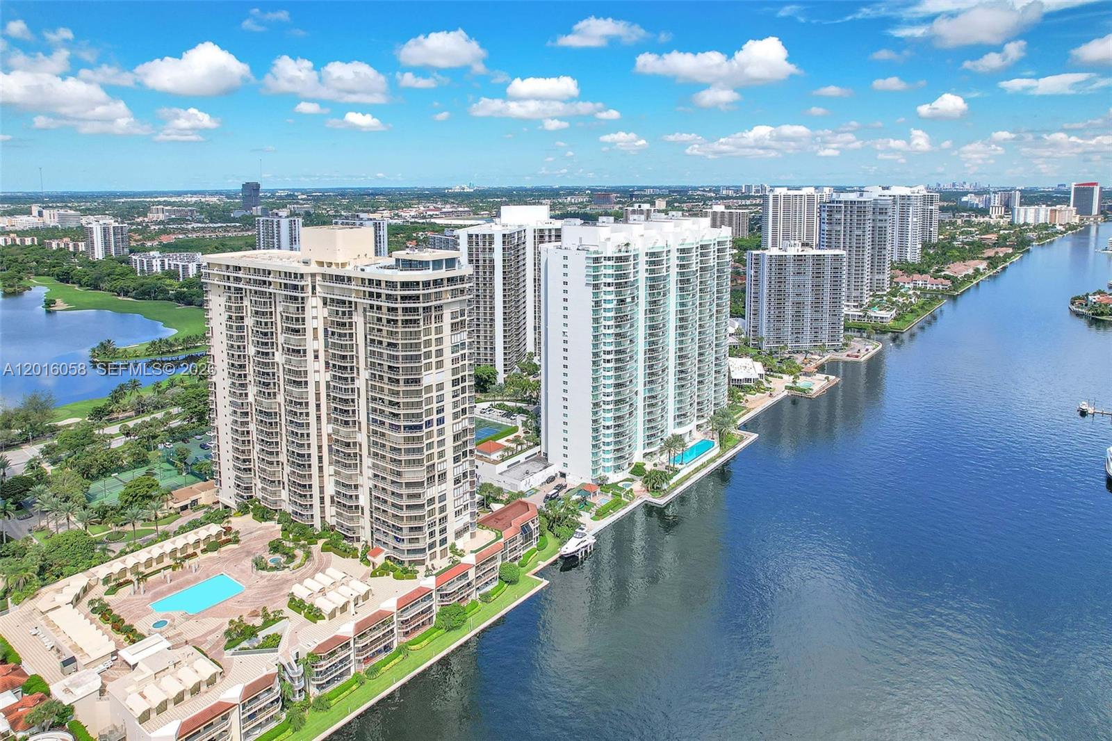 20191 E Country Clb Dr #601 Aventura, FL 33180