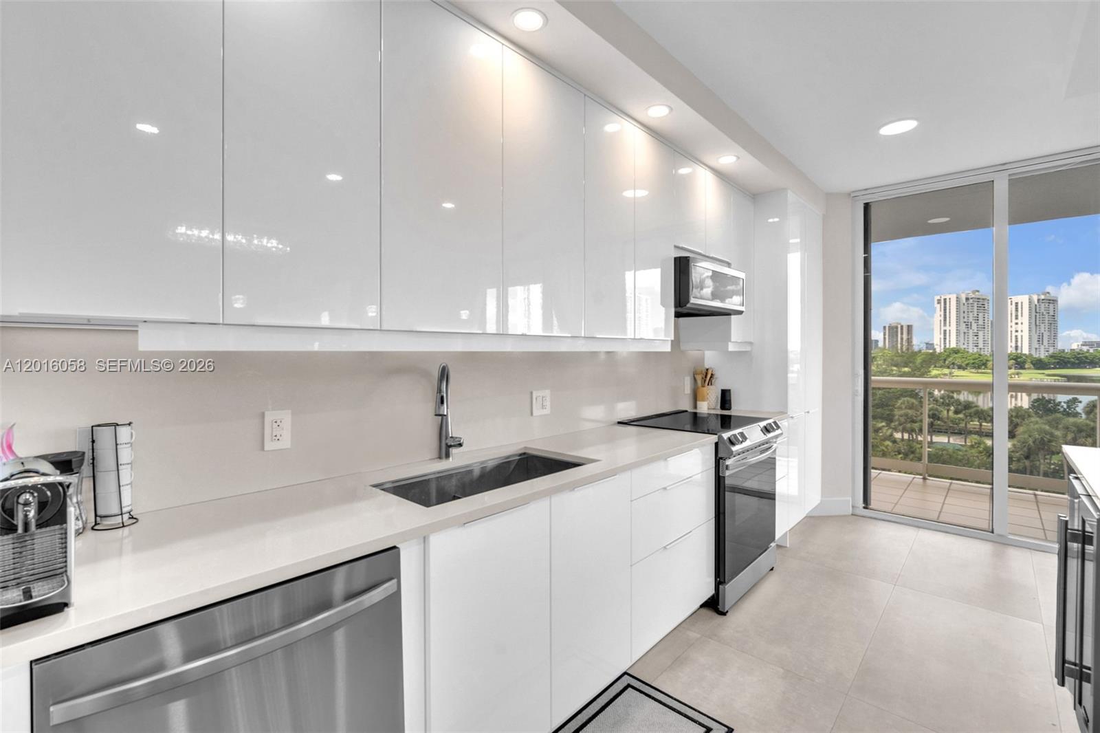 20191 E Country Clb Dr #601 Aventura, FL 33180