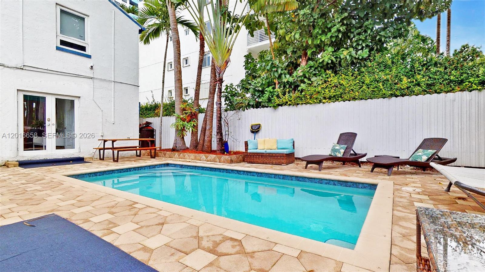 1315 14th St Miami Beach, FL 33139