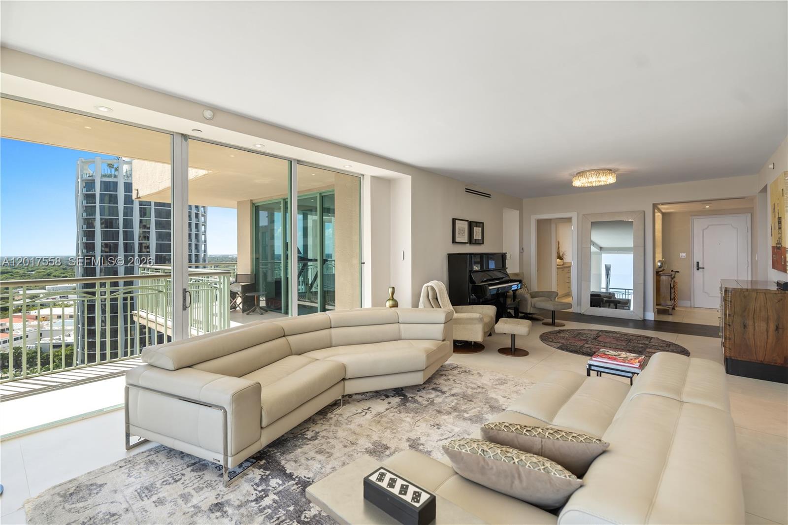 image Ritz-Carlton Coconut Grove0