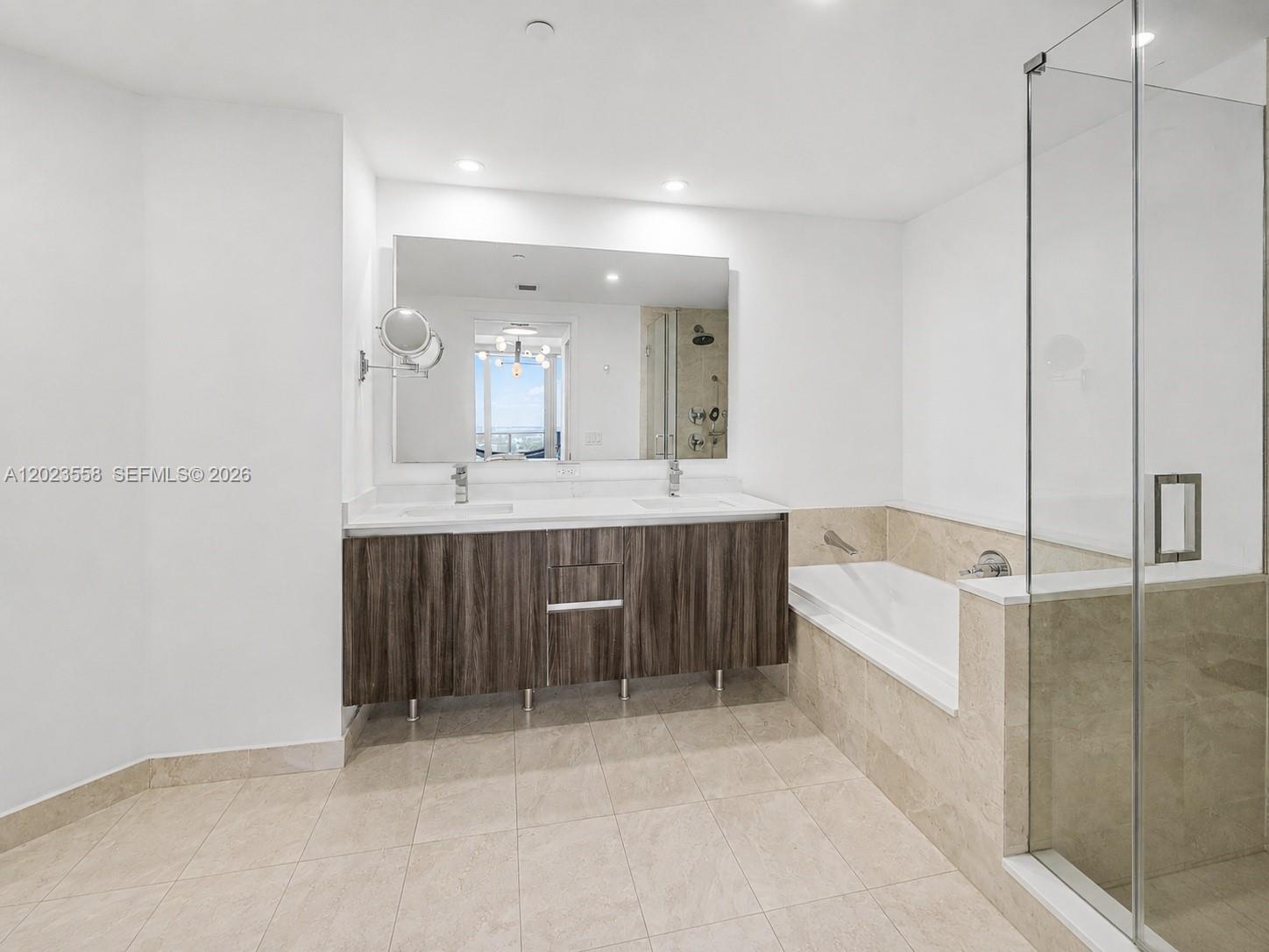 488 NE 18th St #3101 Miami, FL 33132
