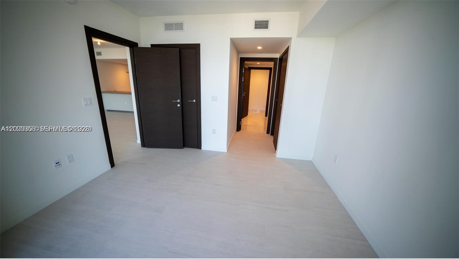 image Brickell Flatiron11