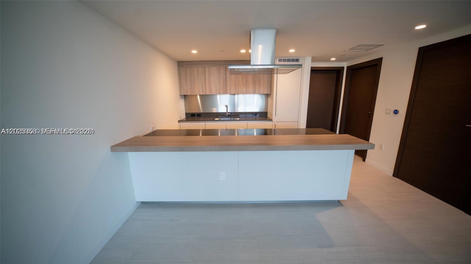 image Brickell Flatiron5