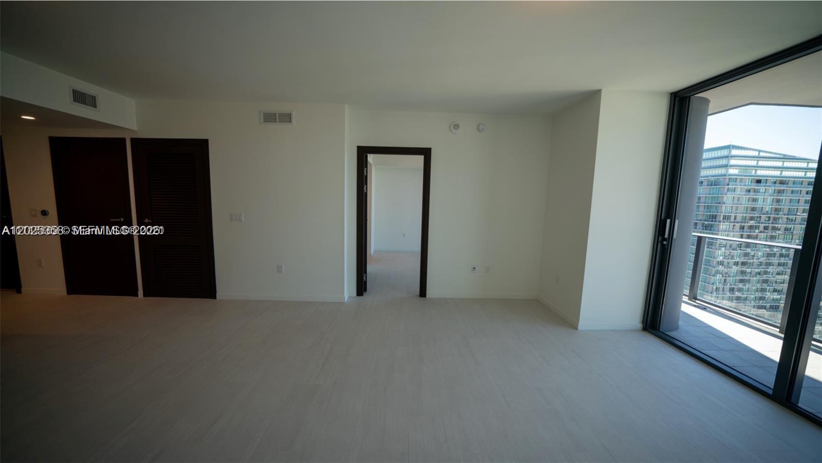 image Brickell Flatiron8