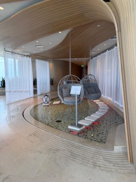 image Brickell Flatiron10
