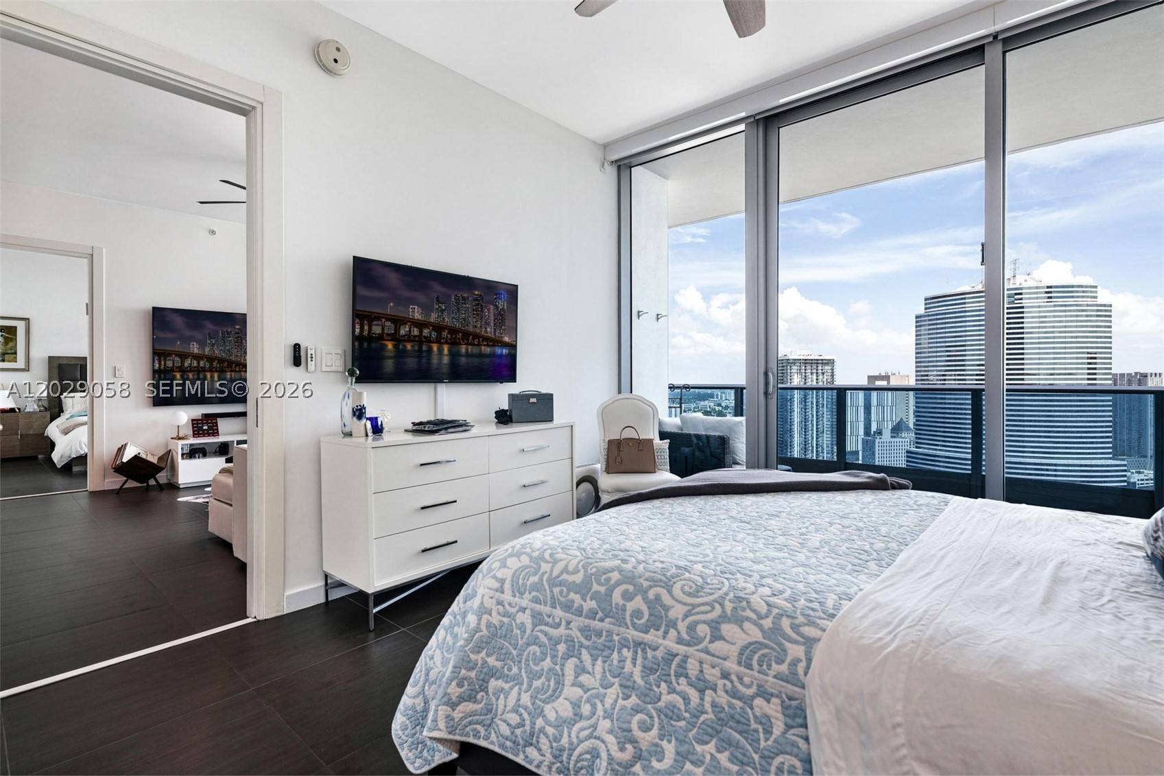 200 Biscayne Blvd Way #4812 Miami, FL 33131