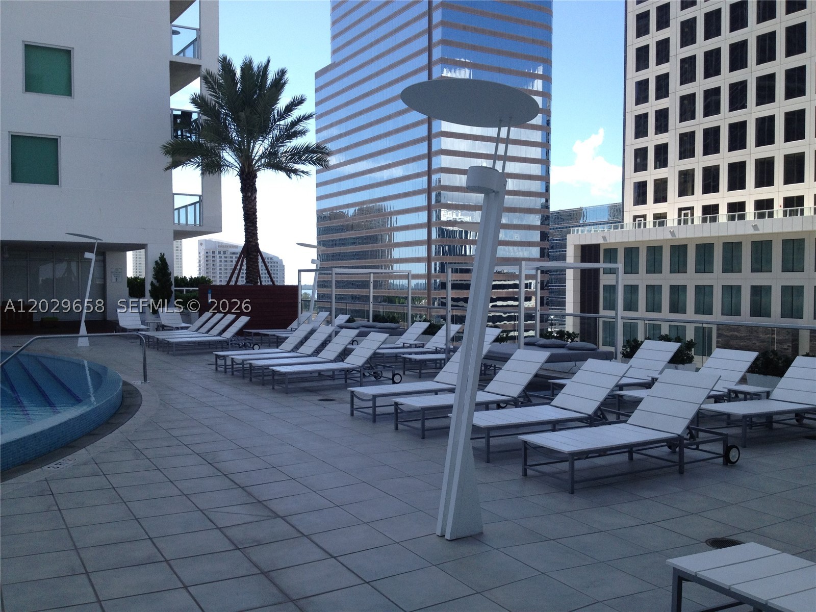 image 500 Brickell West12
