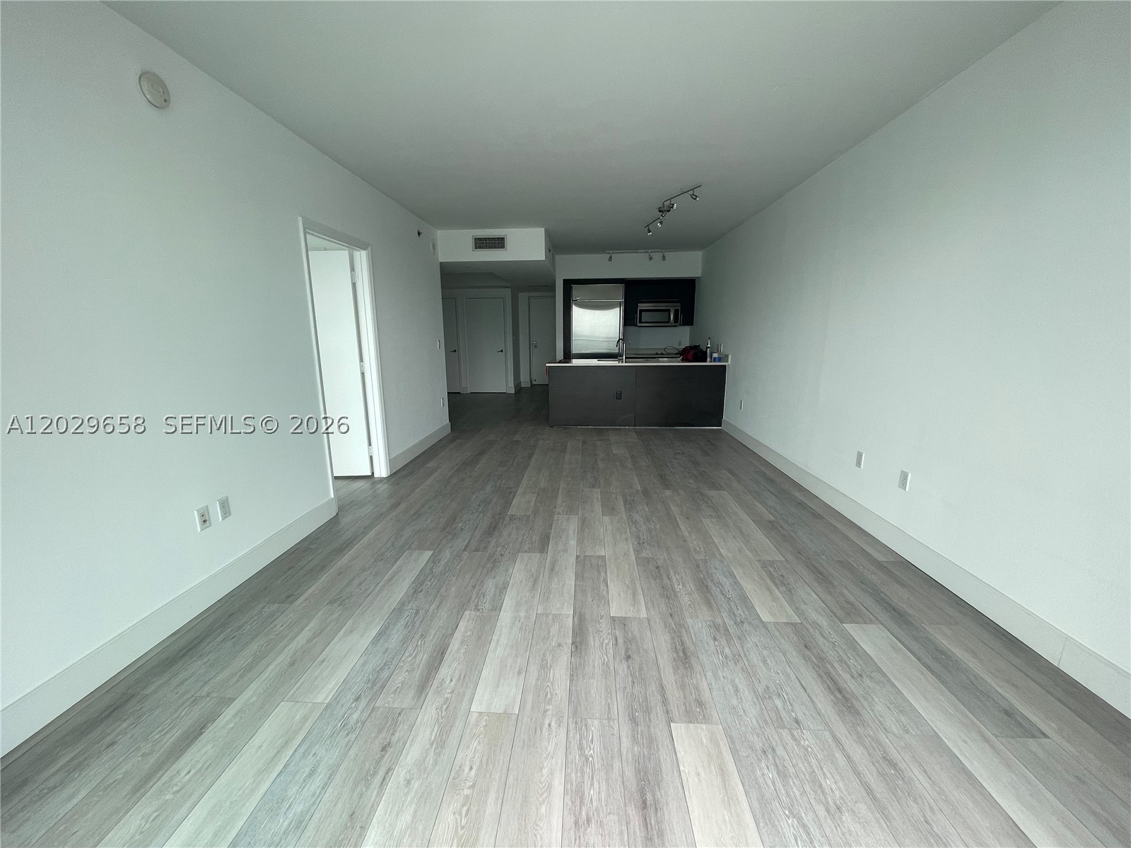 image 500 Brickell West14