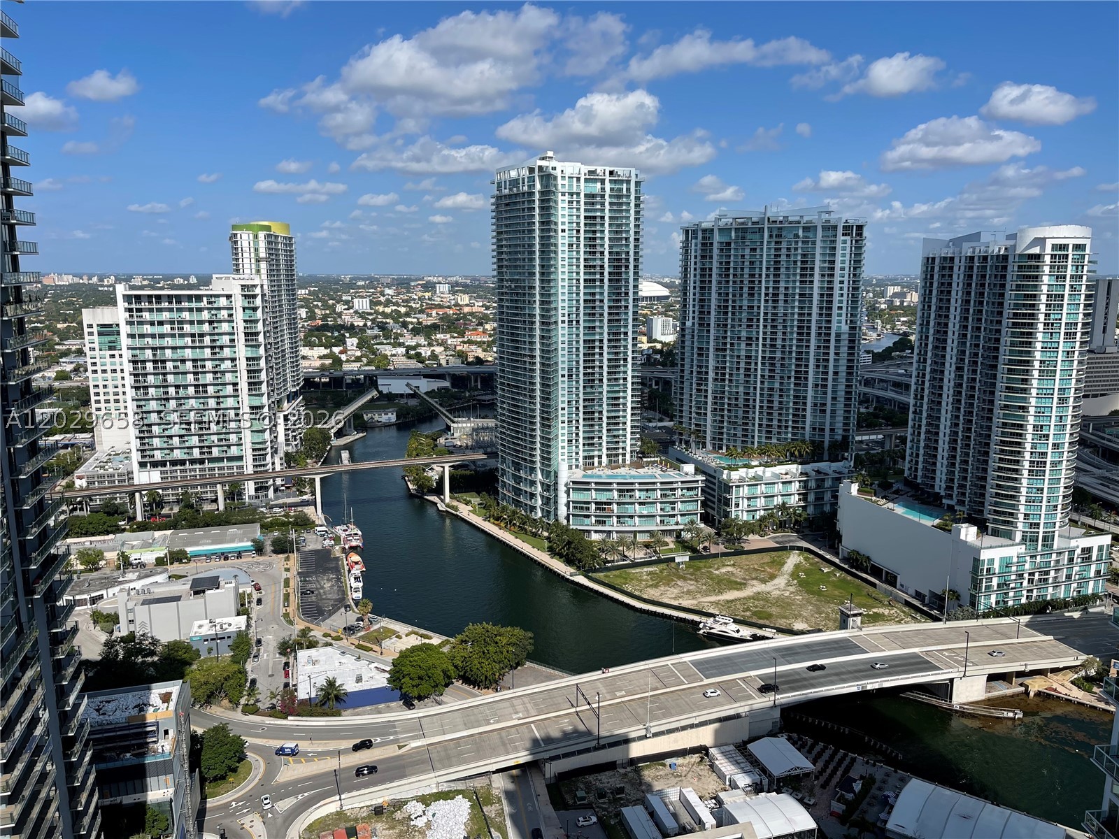 image 500 Brickell West2