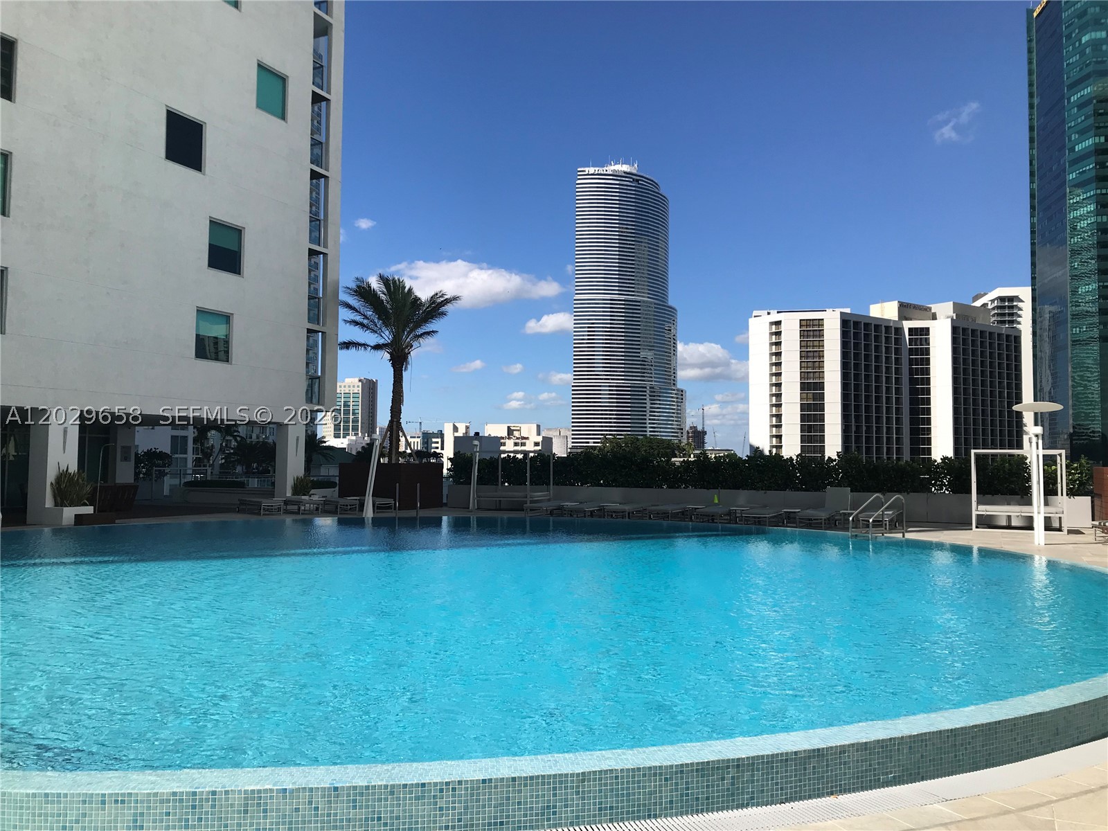 image 500 Brickell West4