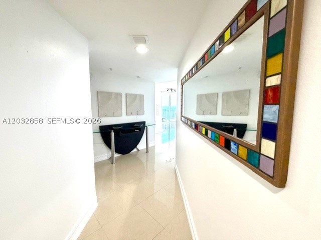 image 2080 Ocean Drive15