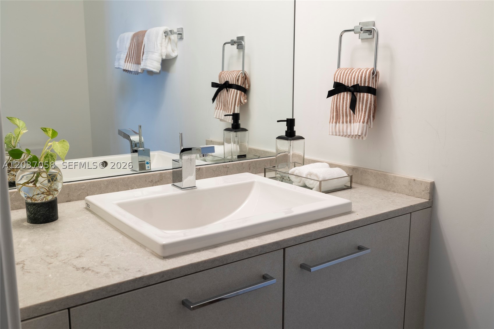 image 1010 Brickell16