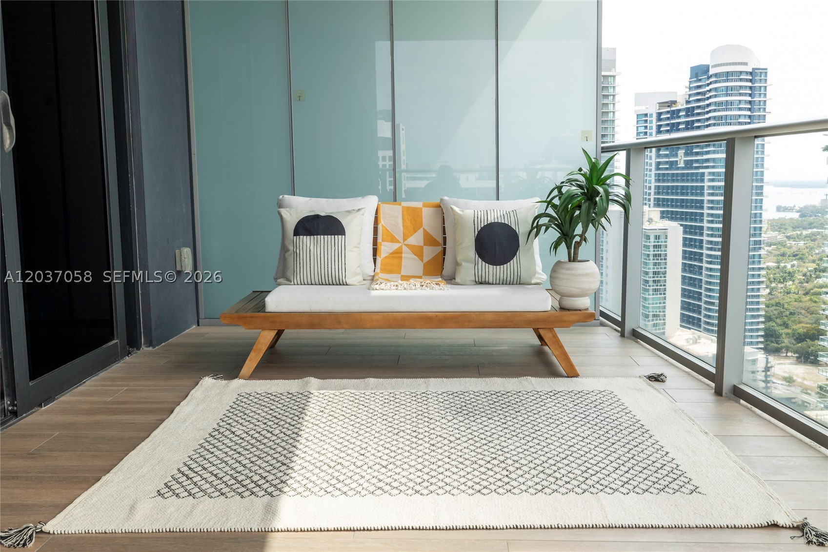 image 1010 Brickell18