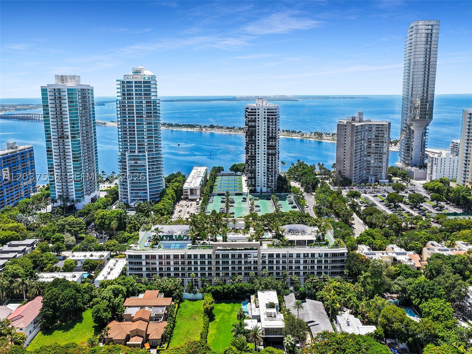 image 2200 Brickell87