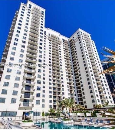 image Nine at Mary Brickell Village10