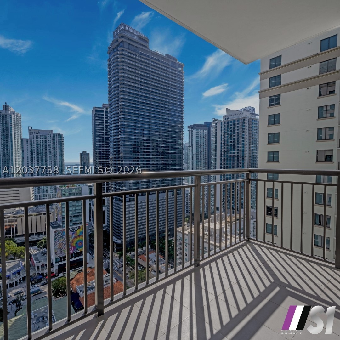 image Nine at Mary Brickell Village6
