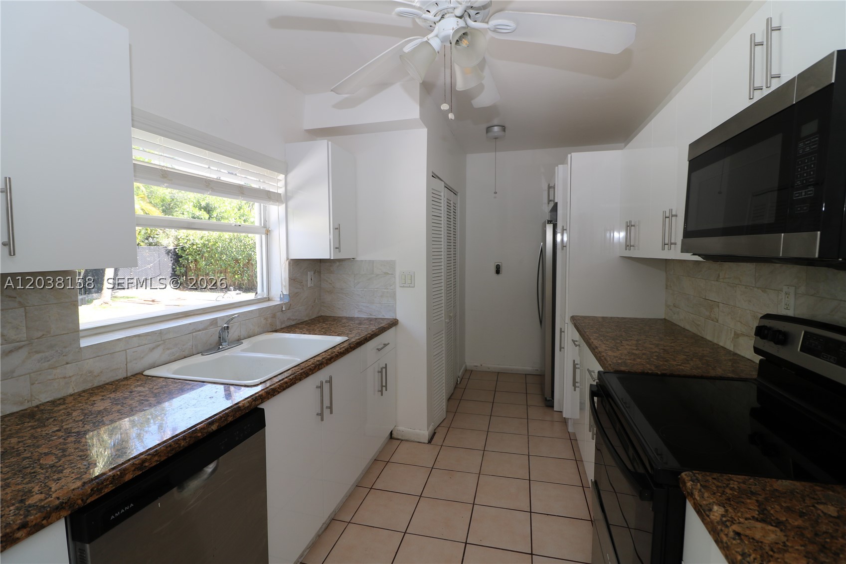 8025 SW 62nd Pl Miami, FL 33143