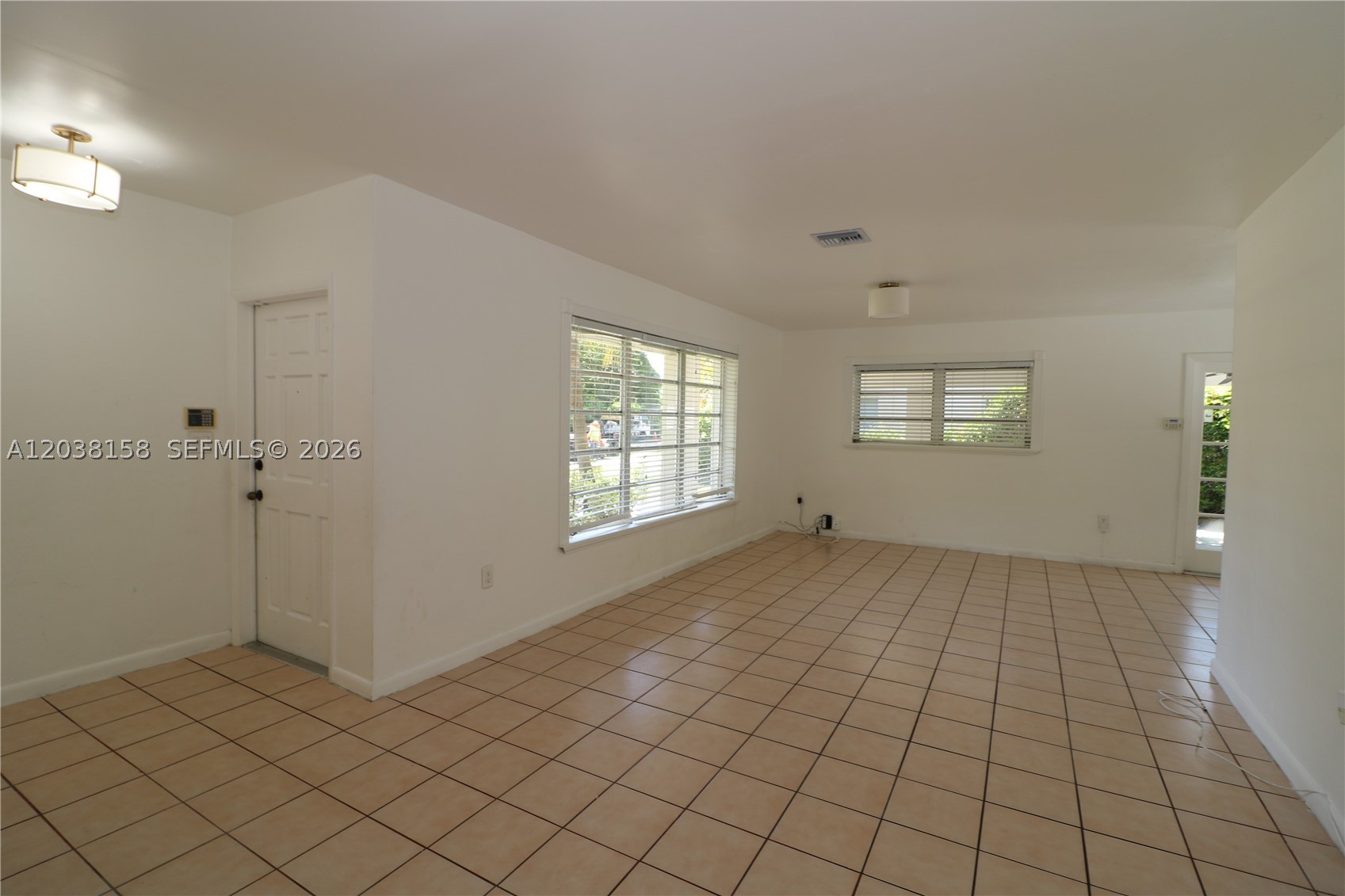 8025 SW 62nd Pl Miami, FL 33143