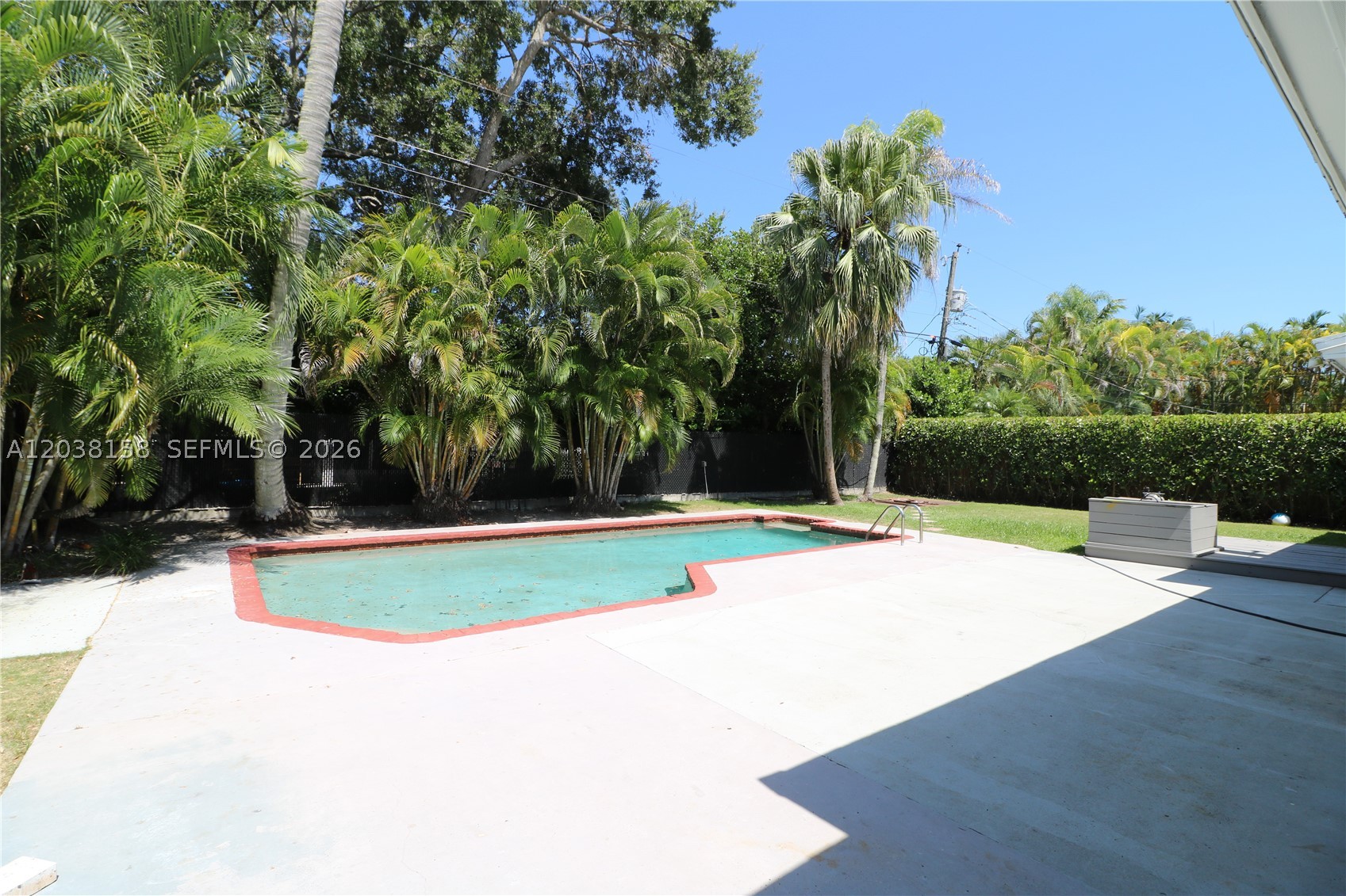 8025 SW 62nd Pl Miami, FL 33143