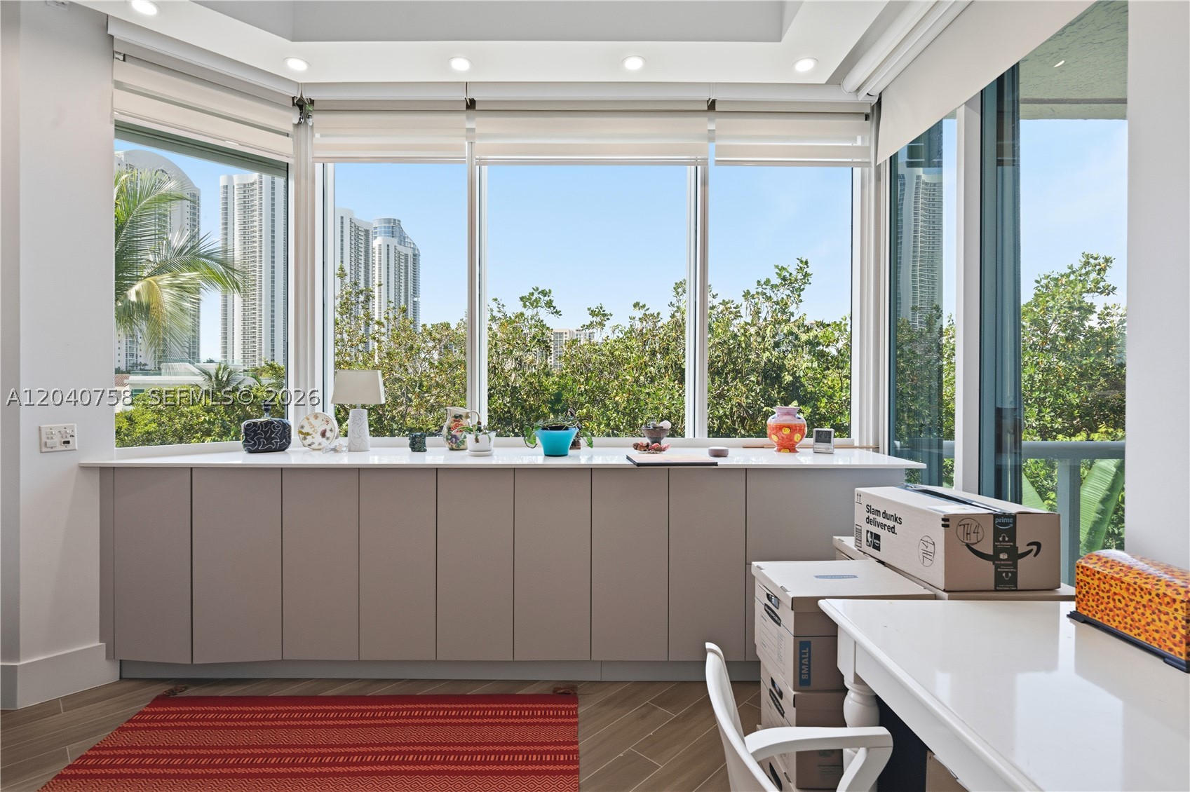 16400 Collins Ave #TH-4 Sunny Isles Beach, FL 33160