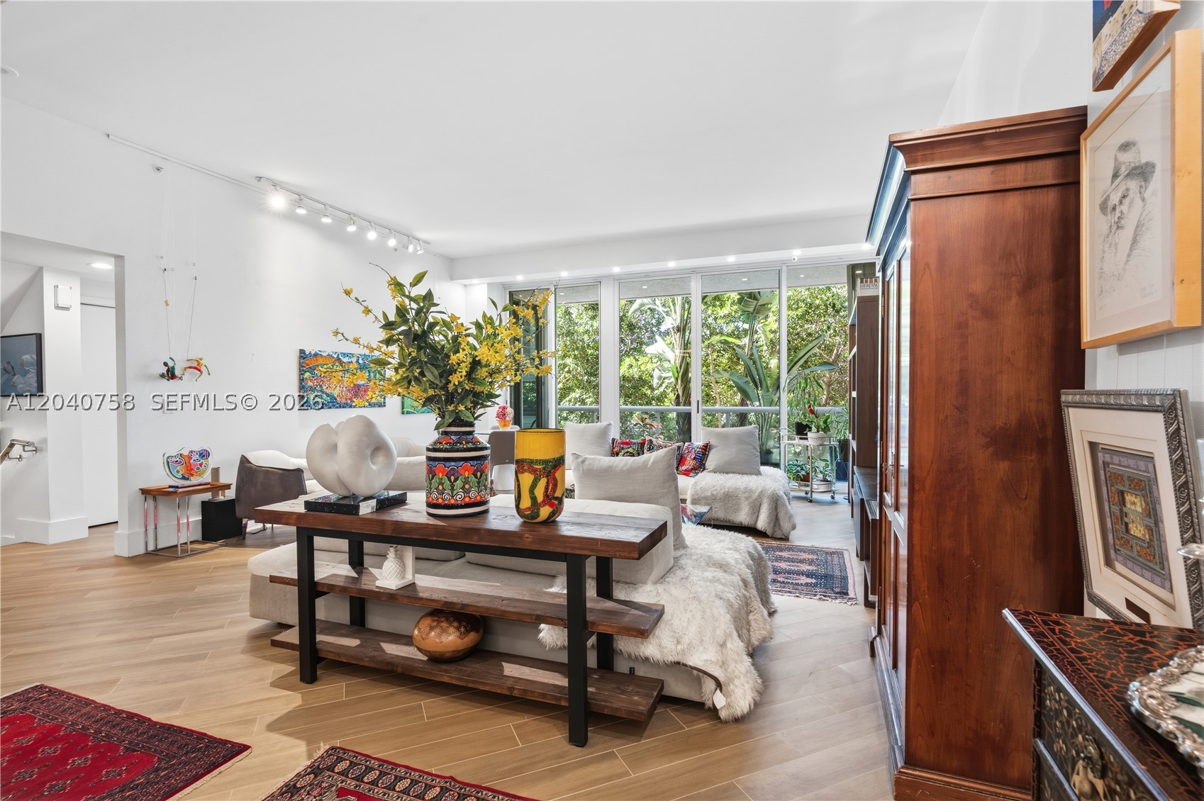 16400 Collins Ave #TH-4 Sunny Isles Beach, FL 33160