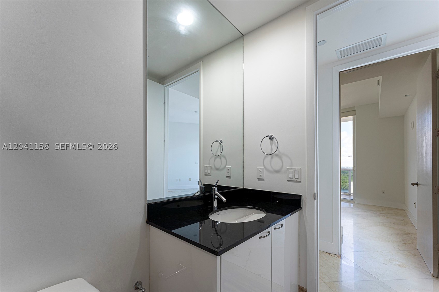 15901 Collins Ave #2805 Sunny Isles Beach, FL 33160