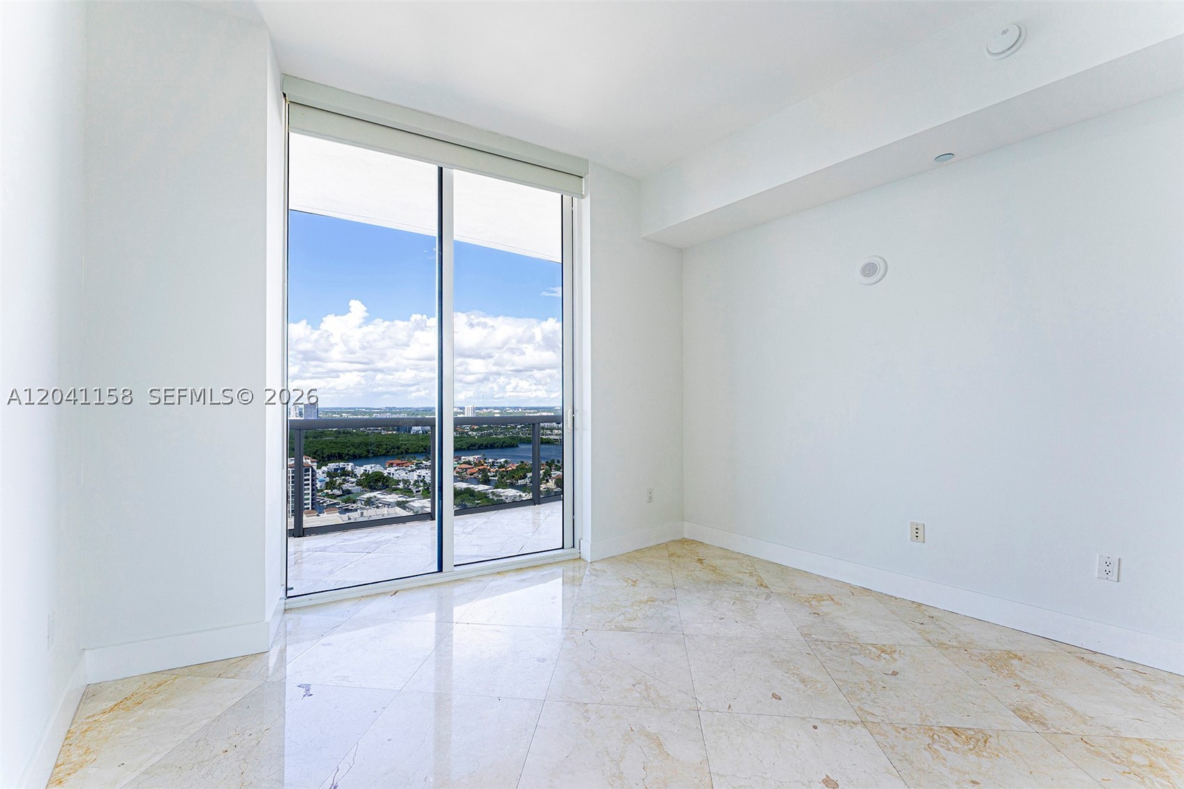15901 Collins Ave #2805 Sunny Isles Beach, FL 33160