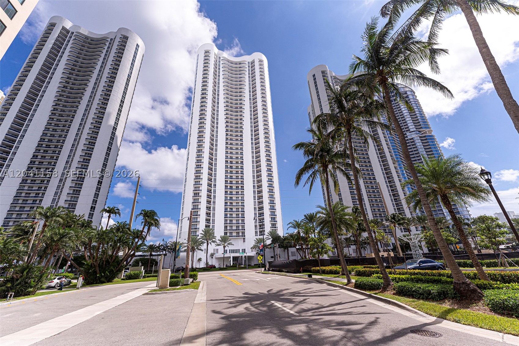 15901 Collins Ave #2805 Sunny Isles Beach, FL 33160