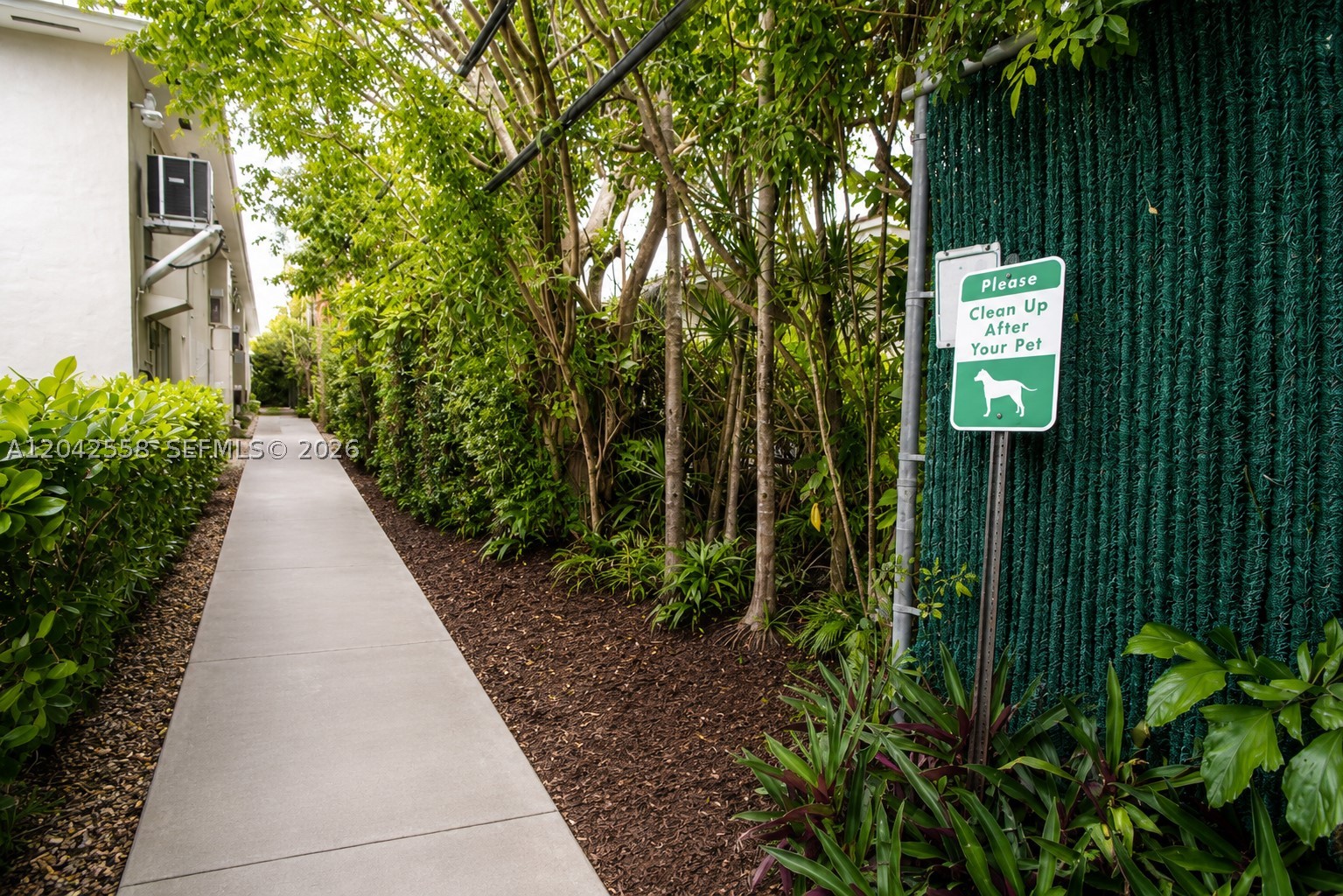 35 Edgewater Dr #107 Coral Gables, FL 33133