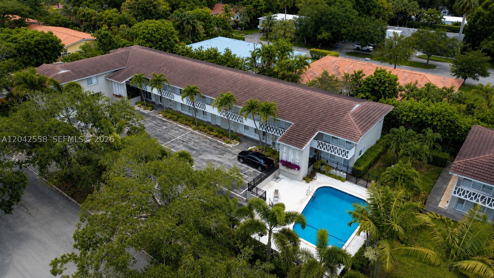 35 Edgewater Dr #107 Coral Gables, FL 33133
