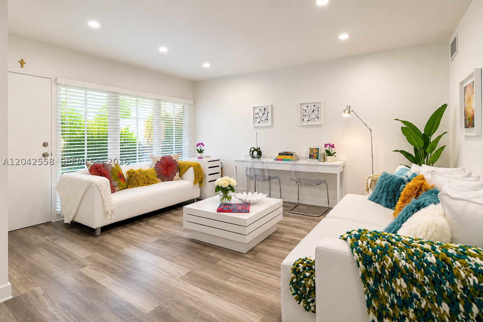 35 Edgewater Dr #107 Coral Gables, FL 33133