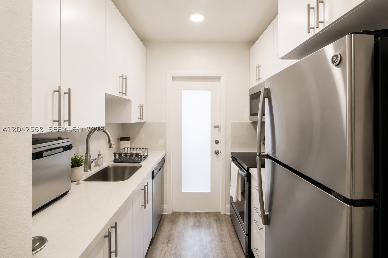 35 Edgewater Dr #107 Coral Gables, FL 33133