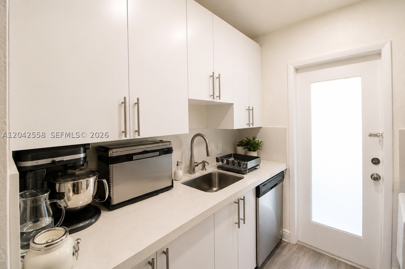 35 Edgewater Dr #107 Coral Gables, FL 33133