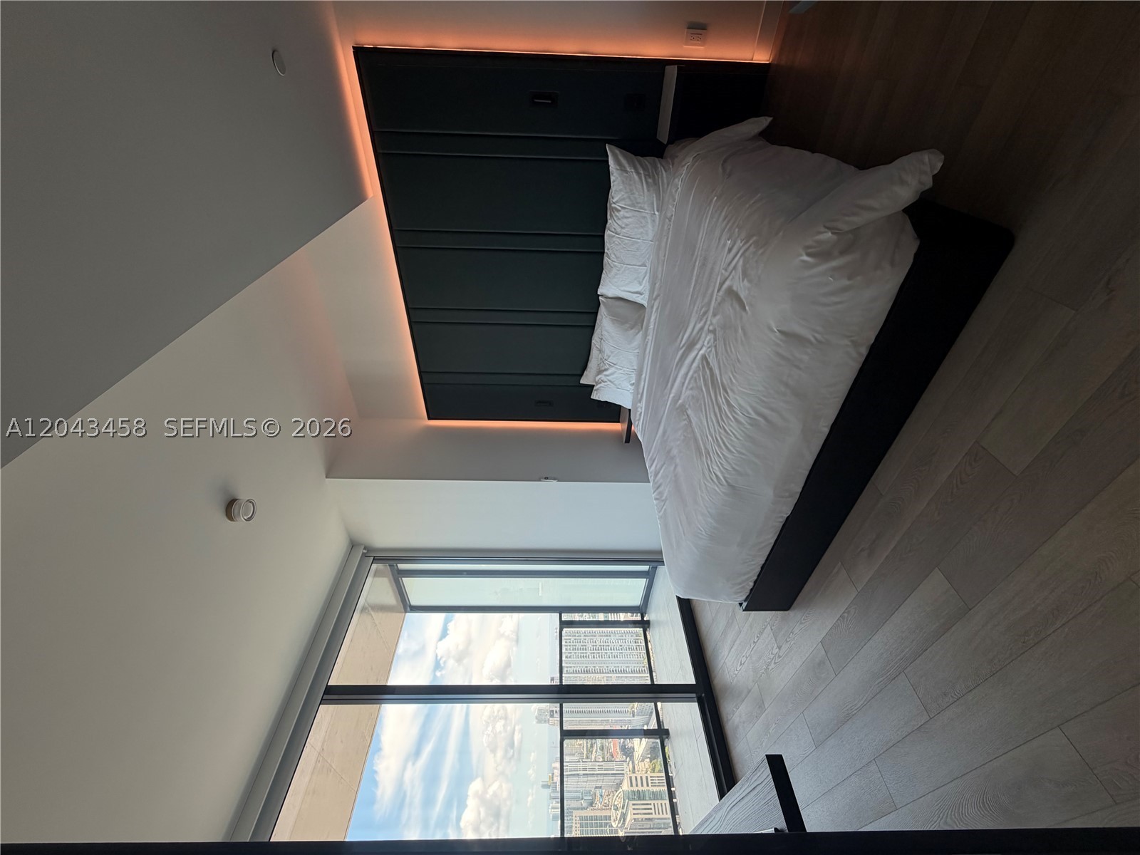 20 NE 11th St #5103 Miami, FL 33132