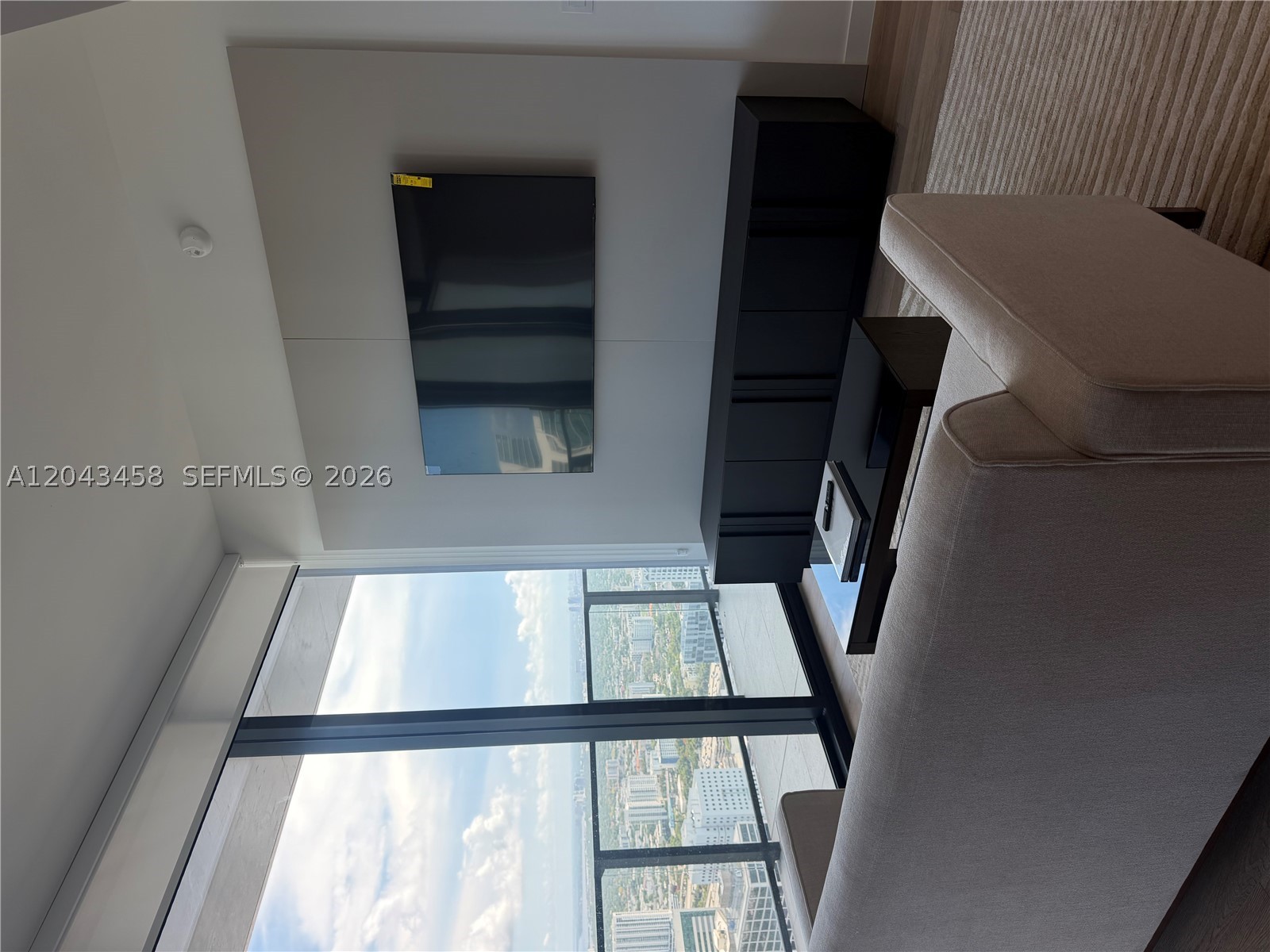 20 NE 11th St #5103 Miami, FL 33132